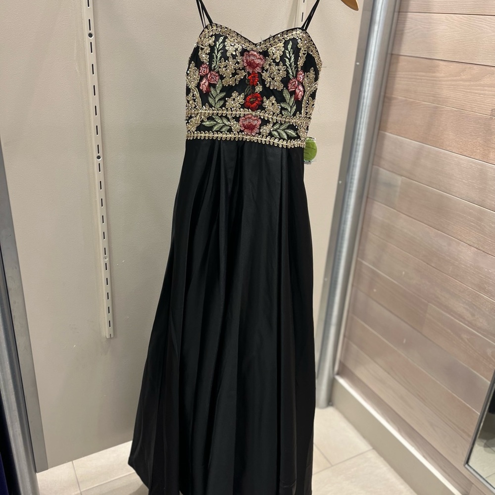 Windsor Dress